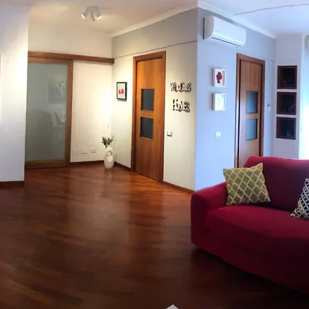 Casa Chiara Italia Terrace Centro Direzionale Apartment *